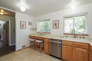 2675 E Gregson Ave S, Salt Lake City, UT 84105 - Photo 14