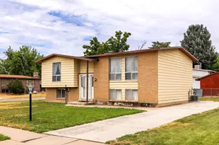 801 E 700 N, Layton, UT 84041 - Photo 2