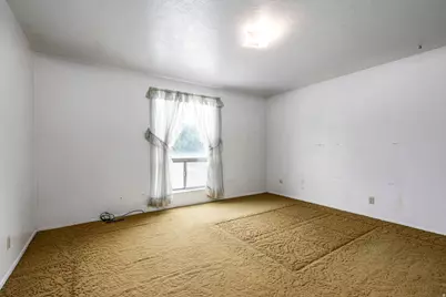801 E 700 N, Layton, UT 84041 - Photo 16
