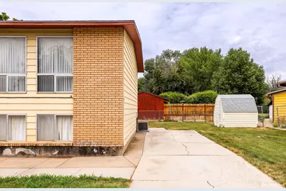 801 E 700 N, Layton, UT 84041 - Photo 32