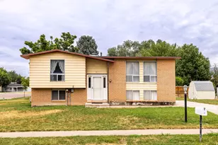 801 E 700 N, Layton, UT 84041 - Photo 1
