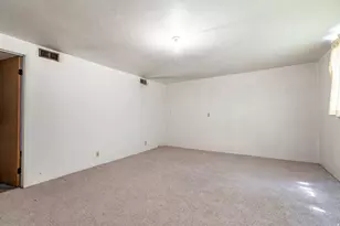 801 E 700 N, Layton, UT 84041 - Photo 24