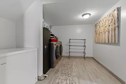 208 W 1600 N, Layton, UT 84041 - Photo 22