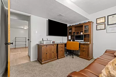 208 W 1600 N, Layton, UT 84041 - Photo 20