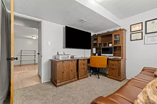208 W 1600 N, Layton, UT 84041 - Photo 20