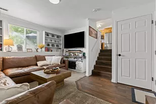 208 W 1600 N, Layton, UT 84041 - Photo 14