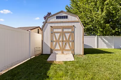 208 W 1600 N, Layton, UT 84041 - Photo 28