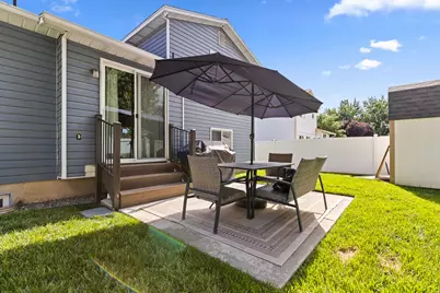 208 W 1600 N, Layton, UT 84041 - Photo 24