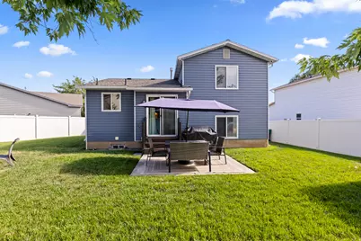 208 W 1600 N, Layton, UT 84041 - Photo 28