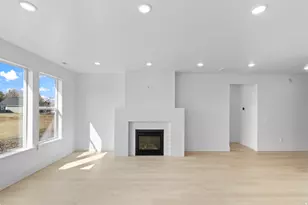 1876 W Rivergate Dr, Logan, UT 84321 - Photo 8