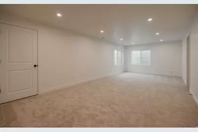 1033 W Paramount Cv, Riverdale, UT 84405 - Photo 20