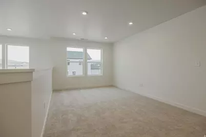1033 W Paramount Cv, Riverdale, UT 84405 - Photo 14