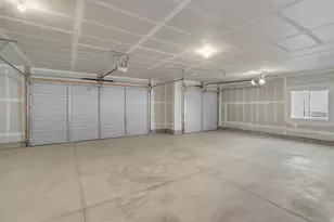 613 S 125 E, Hyde Park, UT 84318 - Photo 18