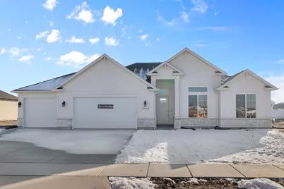 613 S 125 E, Hyde Park, UT 84318 - Photo 2