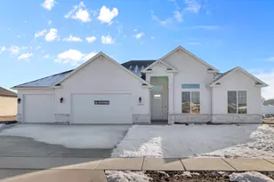 613 S 125 E, Hyde Park, UT 84318 - Photo 2