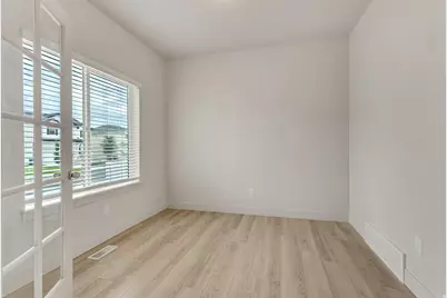 4572 E Flower Pt, Eagle Mountain, UT 84005 - Photo 10