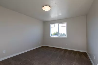 308 N Canterbury Way, Clearfield, UT 84015 - Photo 36