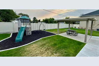 308 N Canterbury Way, Clearfield, UT 84015 - Photo 46
