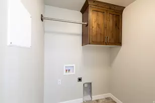 308 N Canterbury Way, Clearfield, UT 84015 - Photo 32