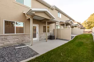 308 N Canterbury Way, Clearfield, UT 84015 - Photo 14