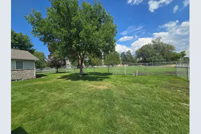 180 E 9100 S, Paradise, UT 84328 - Photo 32