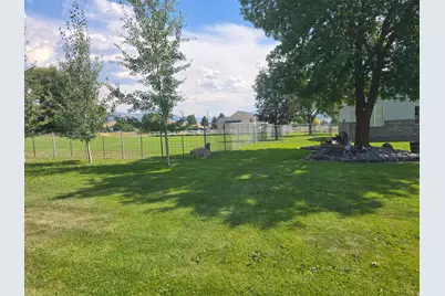 180 E 9100 S, Paradise, UT 84328 - Photo 36