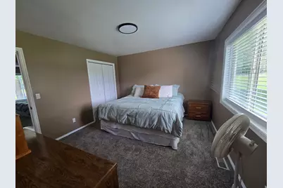 180 E 9100 S, Paradise, UT 84328 - Photo 8