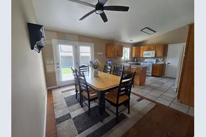 180 E 9100 S, Paradise, UT 84328 - Photo 6