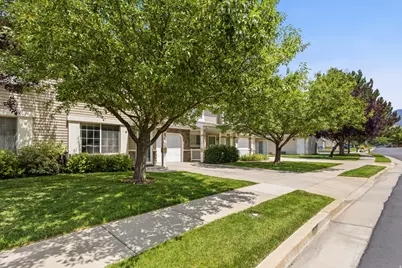 1064 Fort Ln, Ogden, UT 84404 - Photo 4