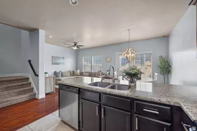 146 E Carbonell Way, Saratoga Springs, UT 84045 - Photo 8
