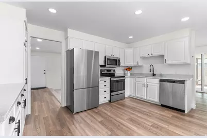 806 Vista Dr, South Ogden, UT 84403 - Photo 6