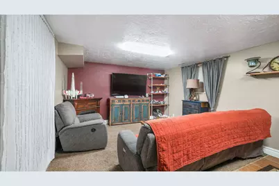 10865 S 1000 E, Sandy, UT 84094 - Photo 12