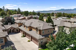 1454 E Tuscan Oak Way, Sandy, UT 84092 - Photo 2