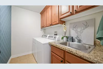 1454 E Tuscan Oak Way, Sandy, UT 84092 - Photo 18