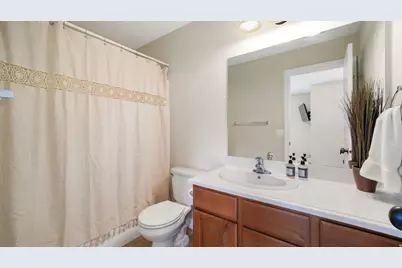 1454 E Tuscan Oak Way, Sandy, UT 84092 - Photo 22