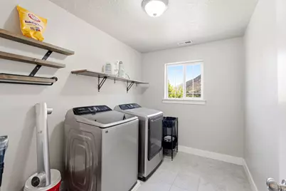 344 E 700 N, Springville, UT 84663 - Photo 36