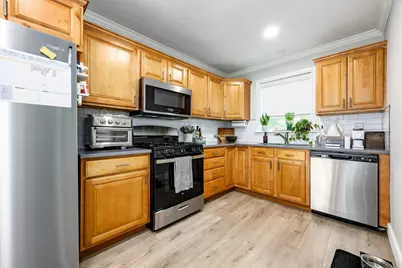 550 N 200 W, Salt Lake City, UT 84103 - Photo 12