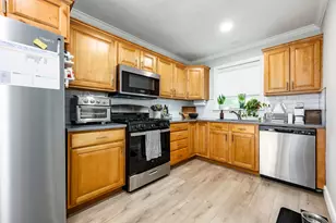 550 N 200 W, Salt Lake City, UT 84103 - Photo 12