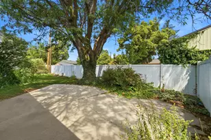 587 Julep Dr, Salt Lake City, UT 84107 - Photo 26