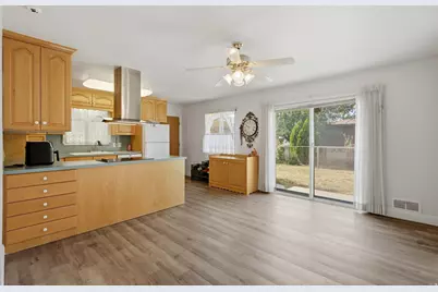 188 E 9140 S, Sandy, UT 84070 - Photo 10