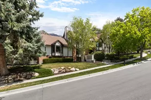 4049 E Prospector Dr S, Cottonwood Heights, UT 84121 - Photo 56