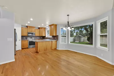 1047 S 750 E, Kaysville, UT 84037 - Photo 12