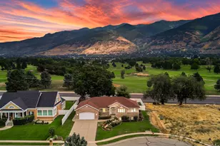1047 S 750 E, Kaysville, UT 84037 - Photo 2