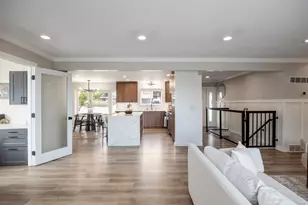 2399 Catalina Dr, Cottonwood Heights, UT 84121 - Photo 8