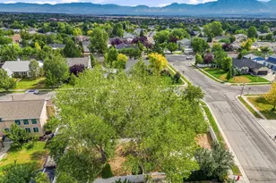 8434 S Windmill Dr, West Jordan, UT 84081 - Photo 34