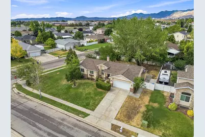 8434 S Windmill Dr, West Jordan, UT 84081 - Photo 36