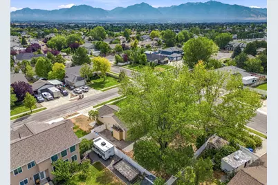 8434 S Windmill Dr, West Jordan, UT 84081 - Photo 36