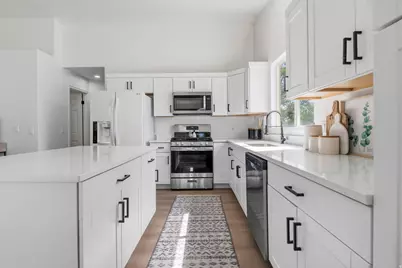 8434 S Windmill Dr, West Jordan, UT 84081 - Photo 4