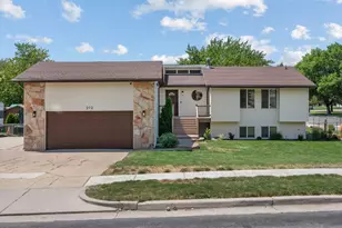 212 S Glen Dr W, Farmington, UT 84025 - Photo 2