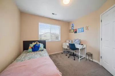 1898 W Pointe Meadow Loop, Lehi, UT 84048 - Photo 18
